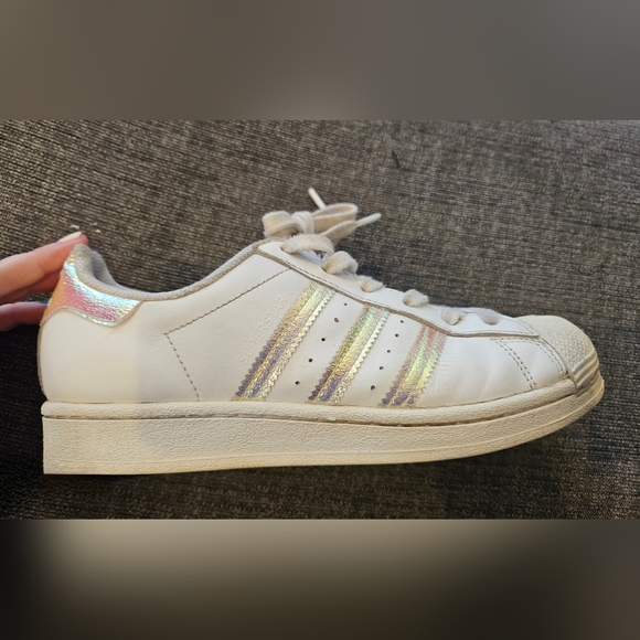 Adidas Superstar Shell-toe Sneakers - Picture 2 of 12